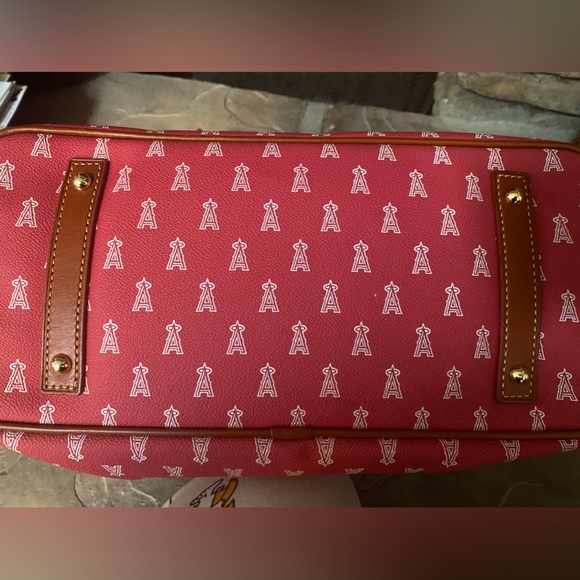 Dooney & Bourke mlb Angels purse - Picture 3 of 6